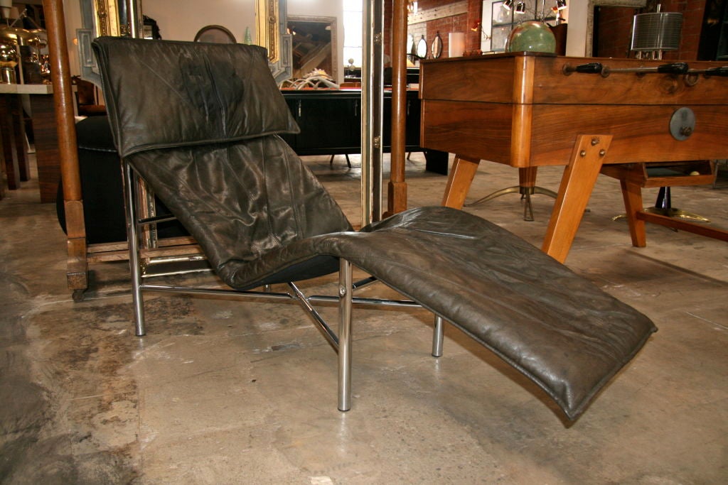 Late 20th Century Italian Chrome & Leather Chaise by Tord Bjorklund