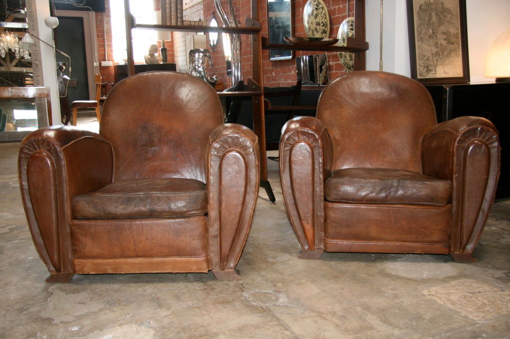 Nice worn original patina! Viva Italian club chairs!
