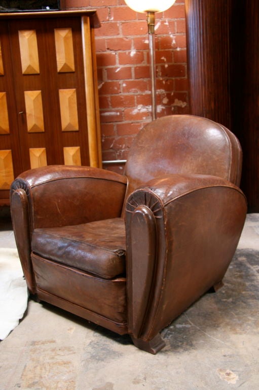 Italian 30's Leather Club Chair In Good Condition In Los Angeles, CA