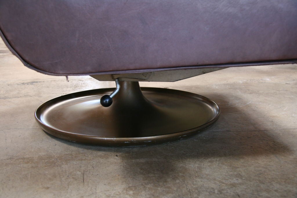 Osvaldo Borsani Lounge Chair with Ottoman, Model P103 For Sale 2