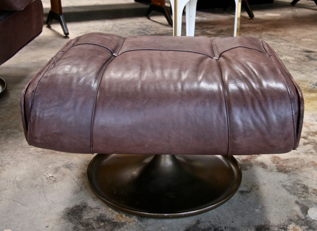 Osvaldo Borsani Lounge Chair with Ottoman, Model P103 For Sale 3