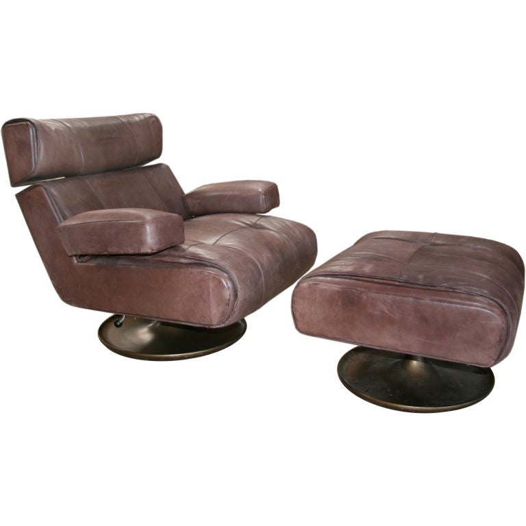 Osvaldo Borsani Lounge Chair with Ottoman, Model P103