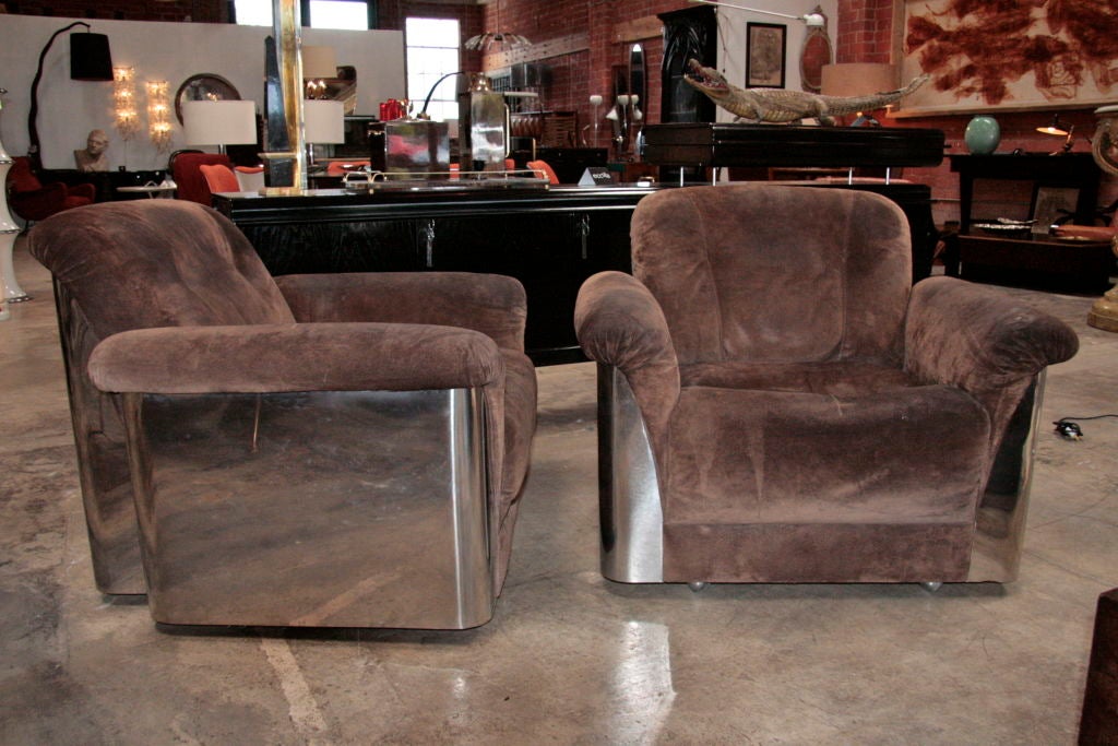 Pair of Italian Leather Armchairs with Chromed Steel Bases In Good Condition In Los Angeles, CA