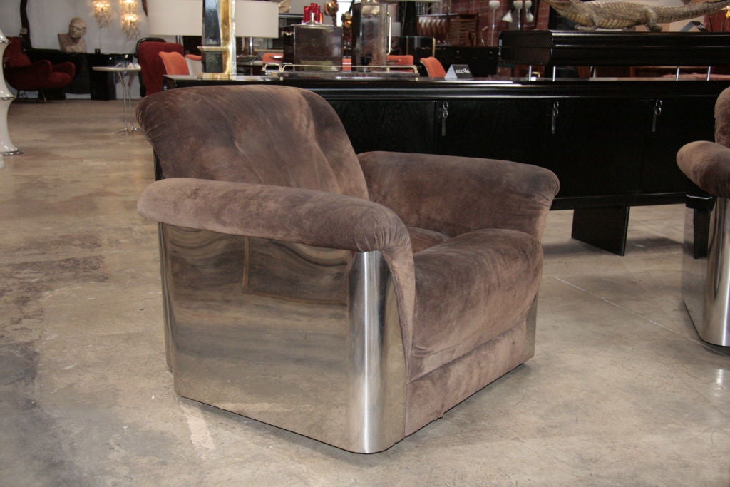 Late 20th Century Pair of Italian Leather Armchairs with Chromed Steel Bases