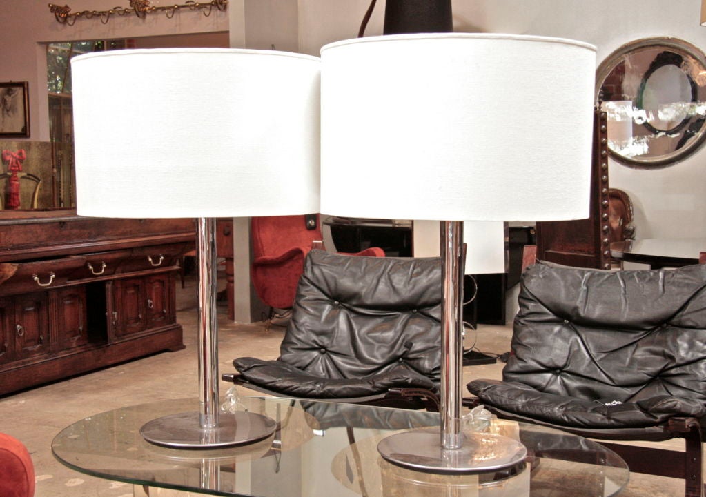 Pair of 2 Italian 50's Steel Table Lamps In Excellent Condition In Los Angeles, CA