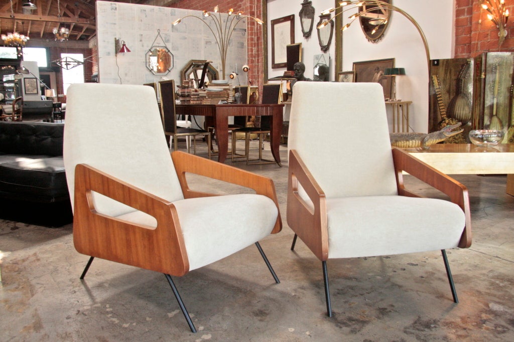 Italian 1950s Armchairs In Excellent Condition In Los Angeles, CA