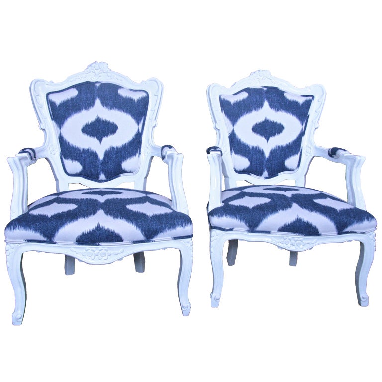 Italian White Lacquered Armchairs For Sale