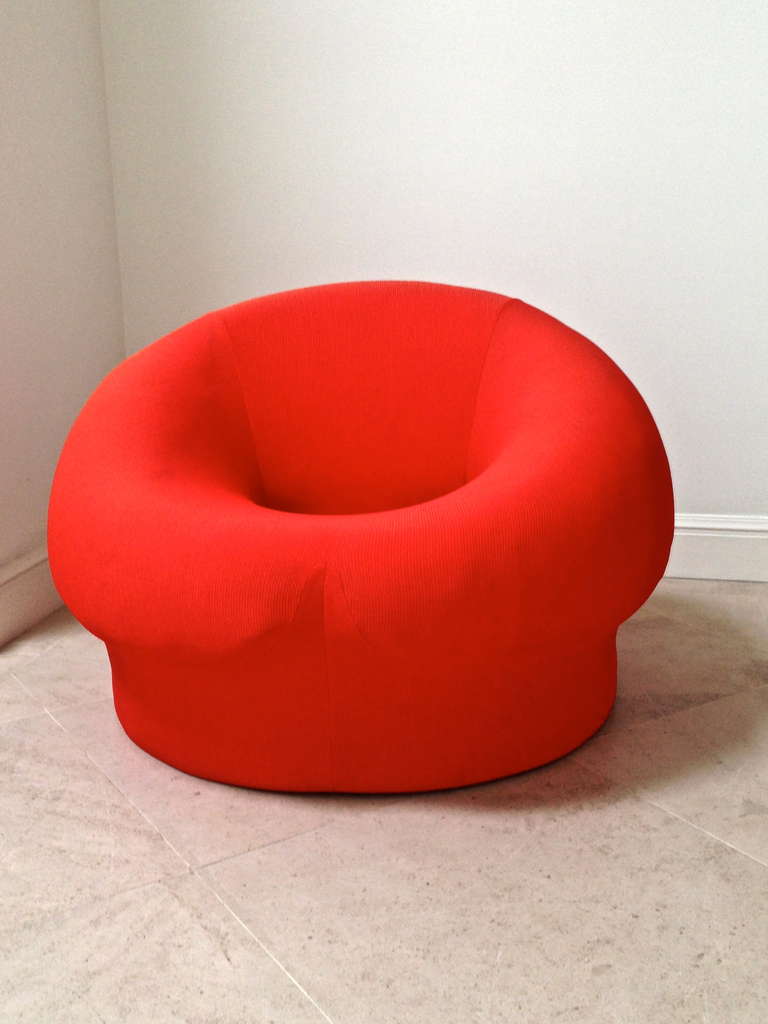 Italian Gaetano Pesce Chair in Red Up3