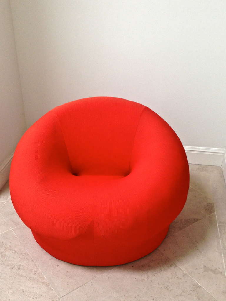Gaetano Pesce Chair in Red Up3 In Excellent Condition In Los Angeles, CA