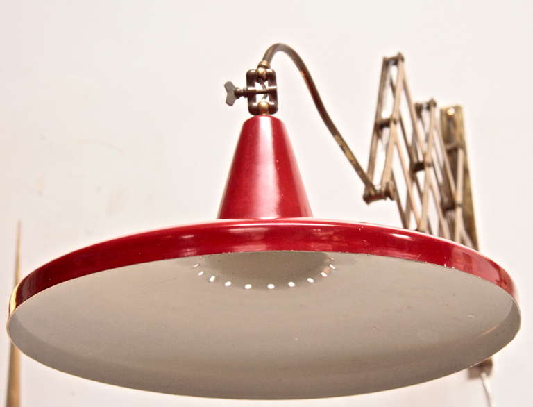 Mid-20th Century Italian Lacquered Metal Wall Light For Sale