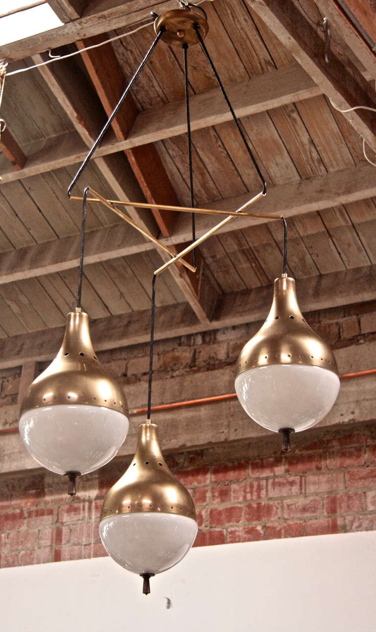 Italian Pendant Chandelier In Excellent Condition For Sale In Los Angeles, CA
