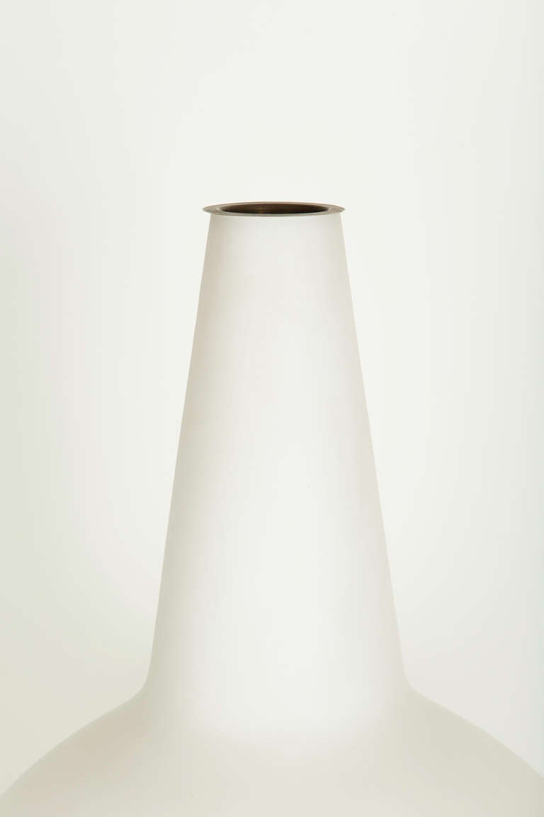 Italian Satin Glass Vase Lamp by Fontana Arte For Sale