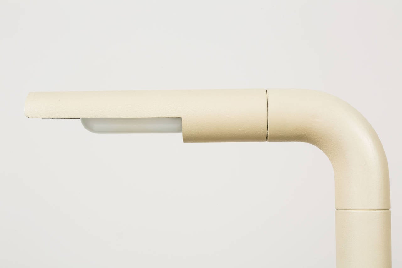 Mid-20th Century Gino Sarfatti Table Lamp for Arteluce