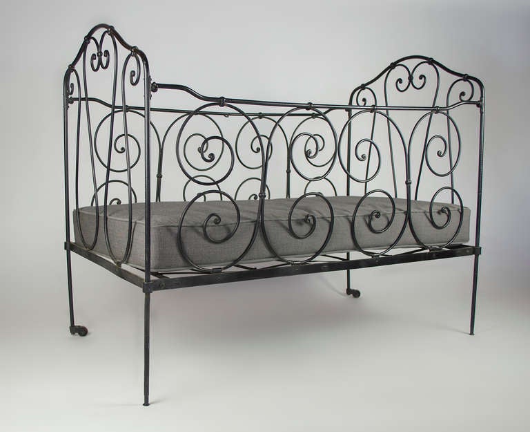 Iron Day Bed In Excellent Condition In Los Angeles, CA