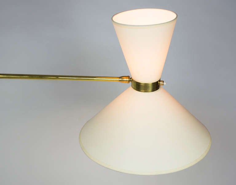 Mid Century Brass Adjustable Floor Lamp In Excellent Condition In Los Angeles, CA