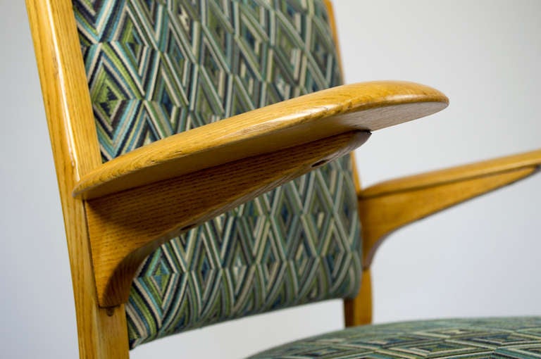 Milieu du XXe siècle 7  Chaises en bois arqué de Steiner en vente