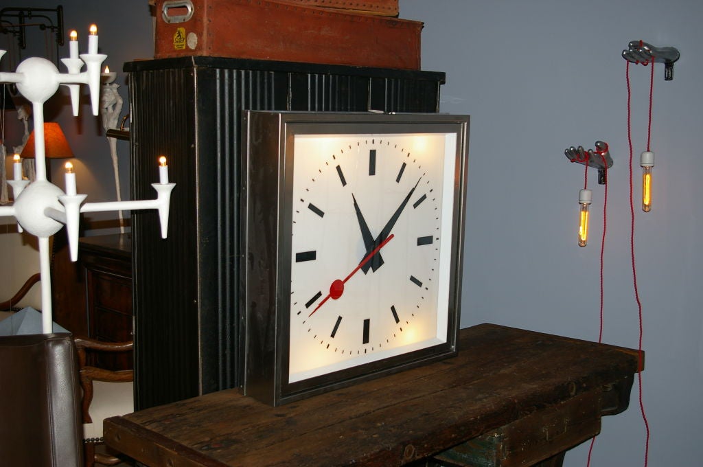 French Train Station Clock with a new electric motor.<br />
Wall mounting attachments