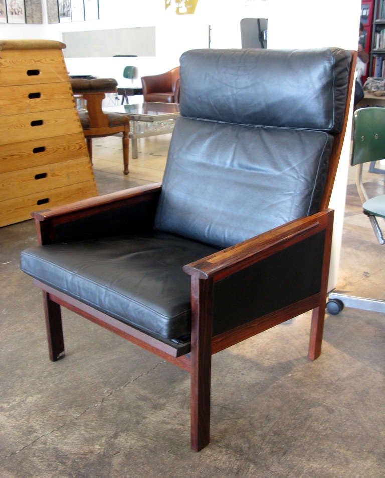 Illum Wikkelso Leather & Wood Armchair In Good Condition In Los Angeles, CA