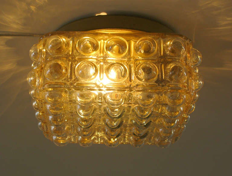 Single Square Bubble Glass Ceiling Mount