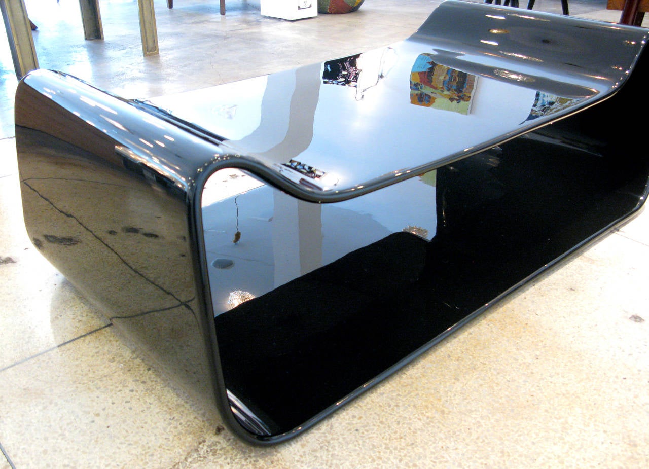 Slope Coffee Table in Black Lacquer 2