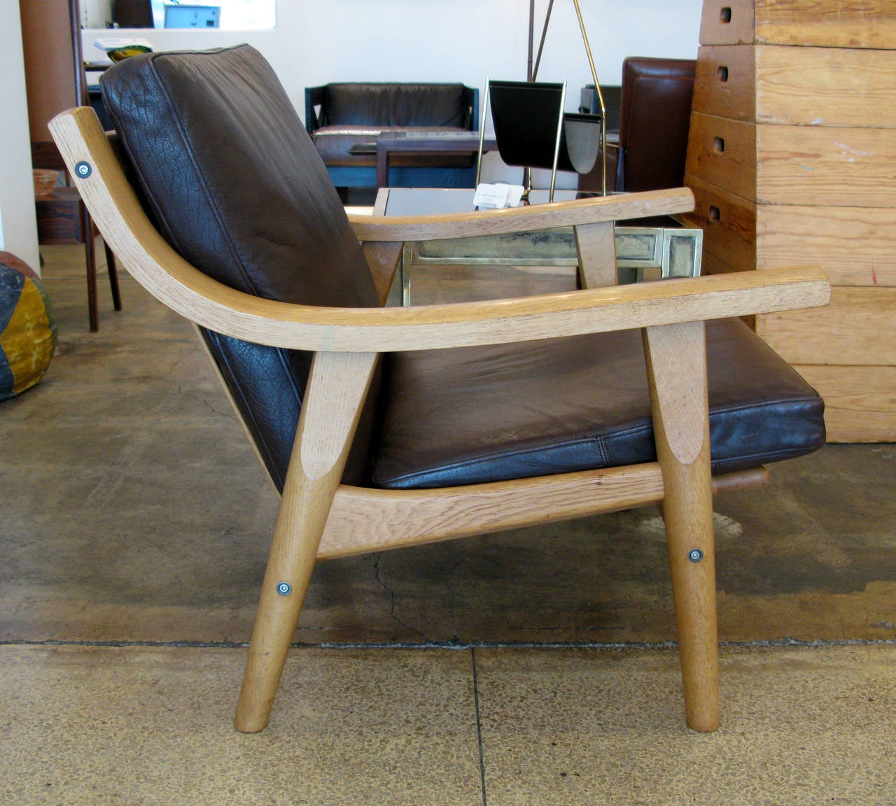 Late 20th Century Pair of Hans Wegner Oak and Leather Chairs