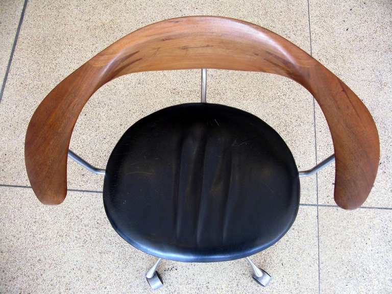 Hans Wegner Swivel Chair 2