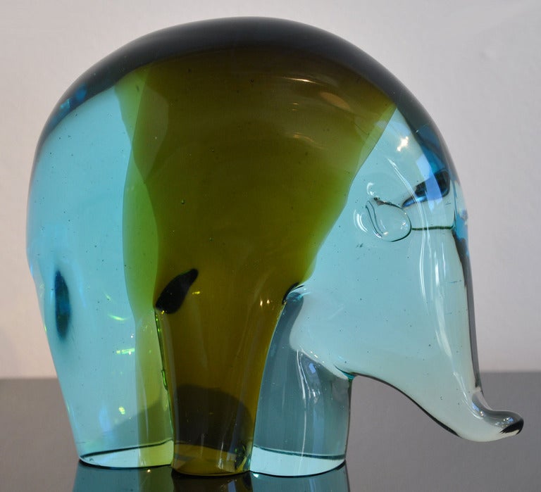Seguso - Murano- Glass Elephant In Excellent Condition In Los Angeles, CA
