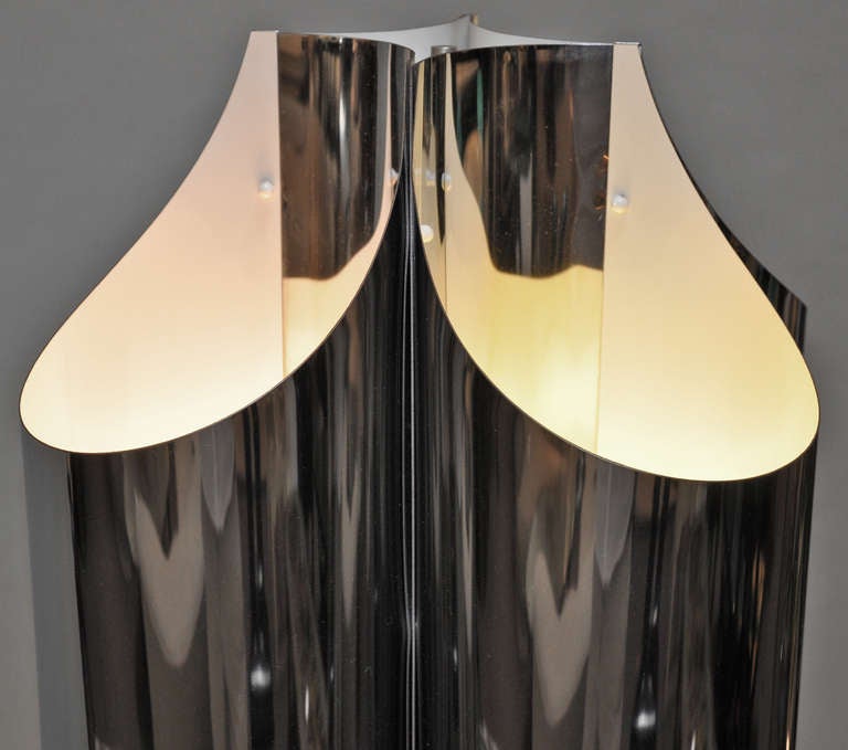 Robert Sonneman- Large - 1970s Polished Steel Table Lamp In Excellent Condition In Los Angeles, CA