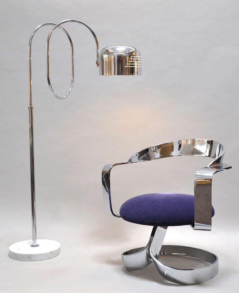Late 20th Century 1970s Italian - Adjustable Floor Lamp