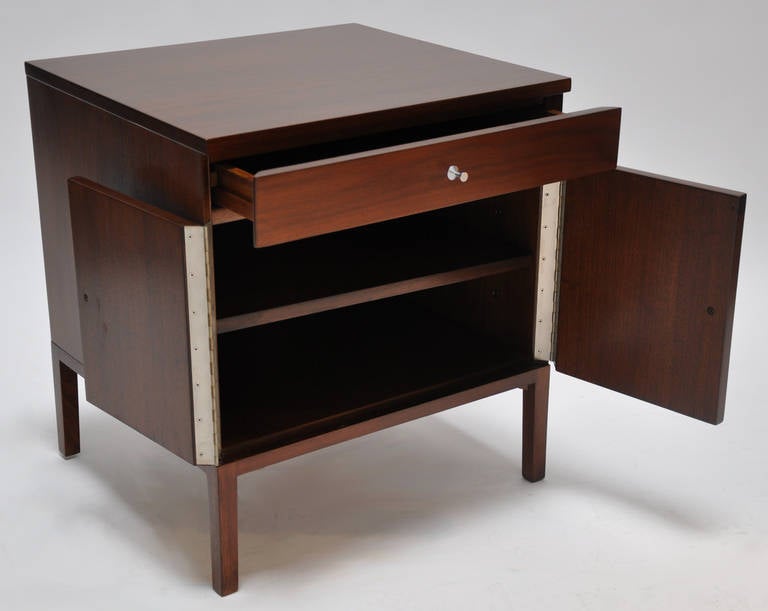 Mid-Century Modern Paul McCobb Pair of Nightstands or Sofa Tables