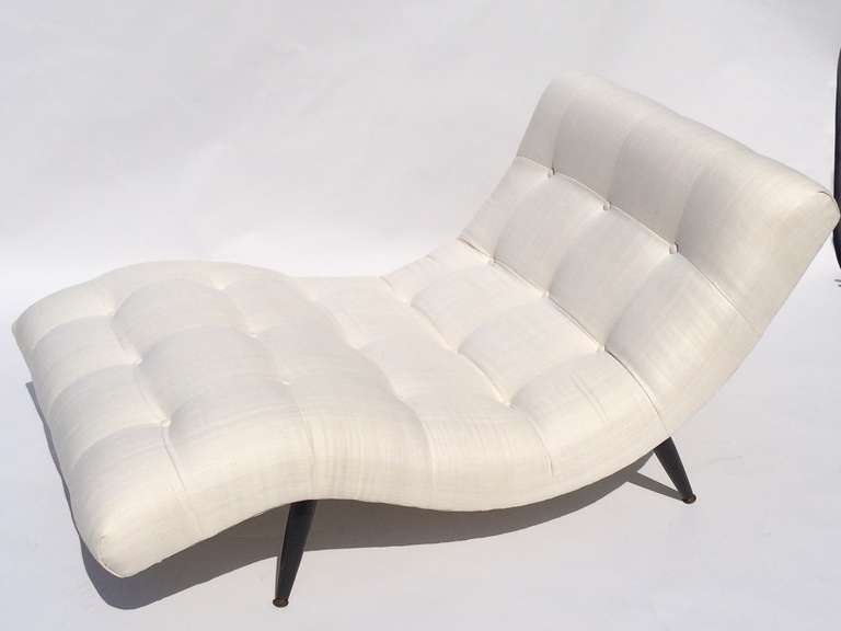 A beautiful Pearsall undulating chaise in white tussah silk.