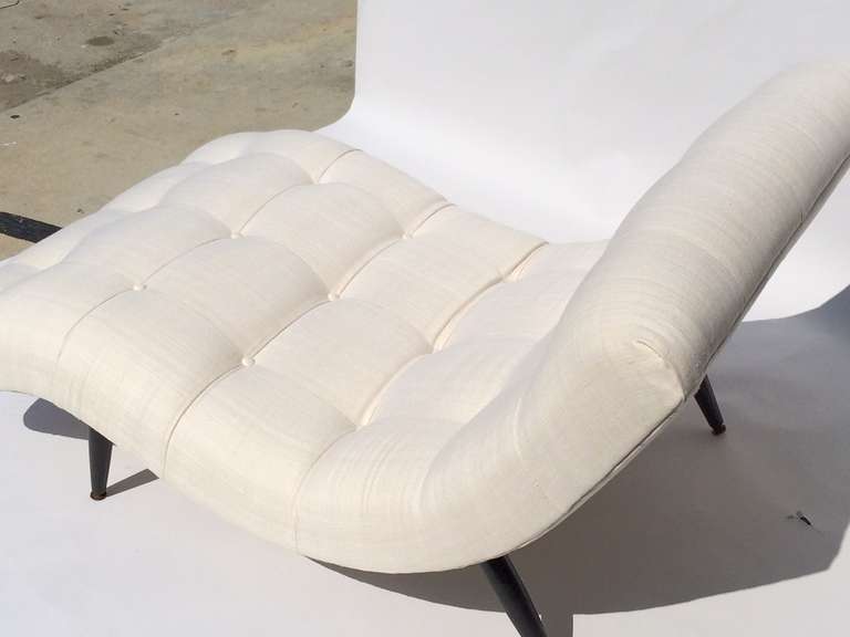 American Adrian Pearsall Biscuit Tufted Undulating Chaise Longue in White Silk