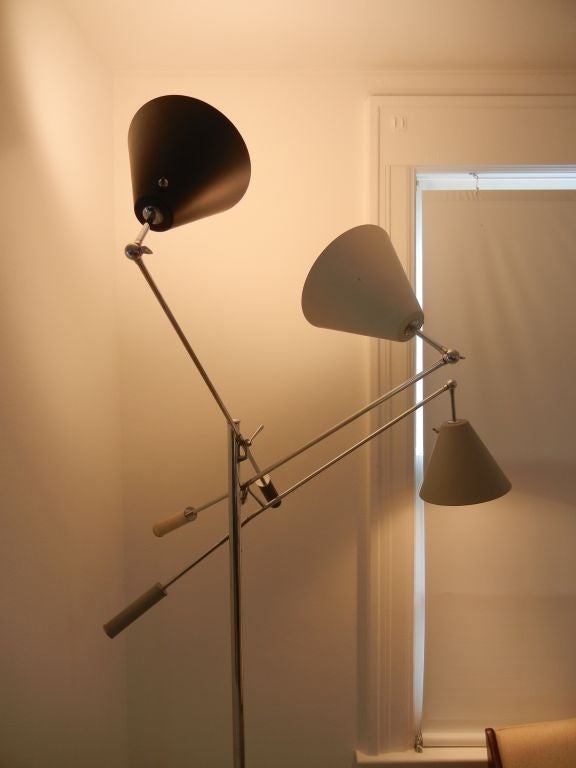 Arredoluce Triennale Lamp-Grey Black White For Sale 1