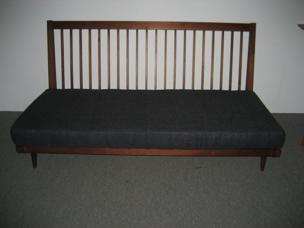 George Nakashima Settee with Charcoal Silk Cushion In Excellent Condition For Sale In Los Angeles, CA
