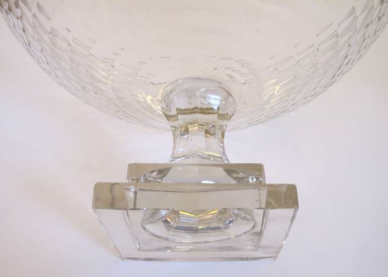 A Large-Scaled and Good Quality Irish Cut-Crystal Bowl 1