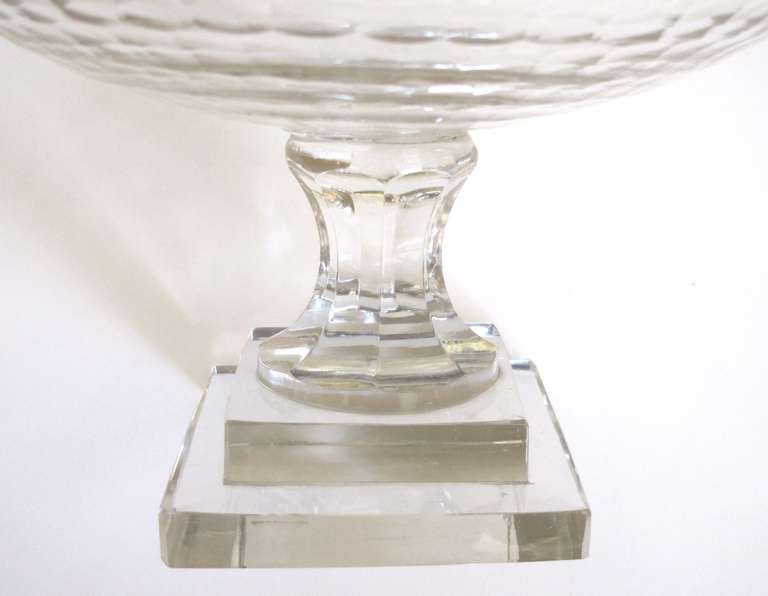 A Large-Scaled and Good Quality Irish Cut-Crystal Bowl 2
