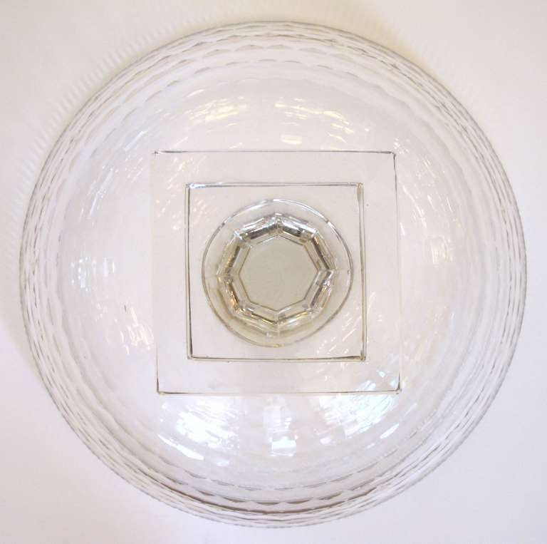 A Large-Scaled and Good Quality Irish Cut-Crystal Bowl 3