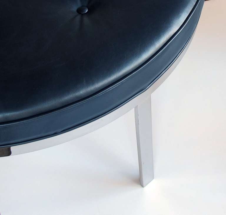 American A Generous and Stylish Circular Chrome and Leather Bench by Milo Baughman
