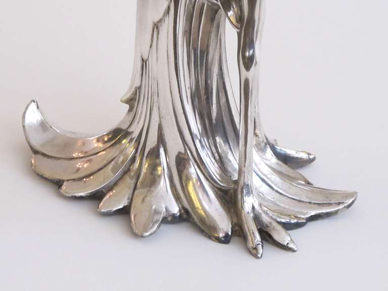 An Elegant and Stylized Pair of American Art Deco Silver-Plated Peacocks by Weidlich Brothers In Excellent Condition In San Francisco, CA