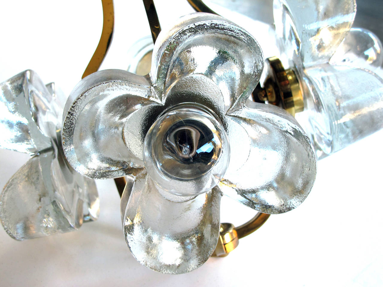 Mid-20th Century Italian Brass Four-Light Chandelier with Molded Glass Flowers by AV Mazzega