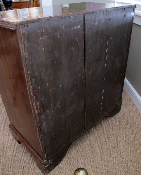 A Handsome English George III Mahogany 5-Drawer Chest with Inlaid Compass Rose and Chevron Stringing 2