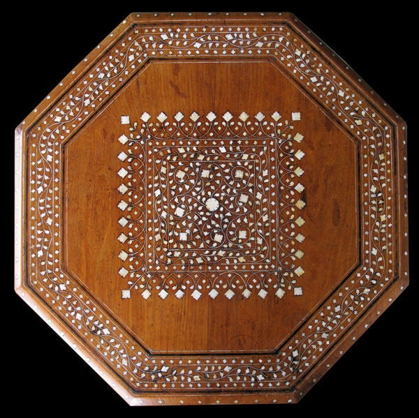 Well-Crafted & Large-Scaled Anglo-Indian Octagonal Table w/Inlay