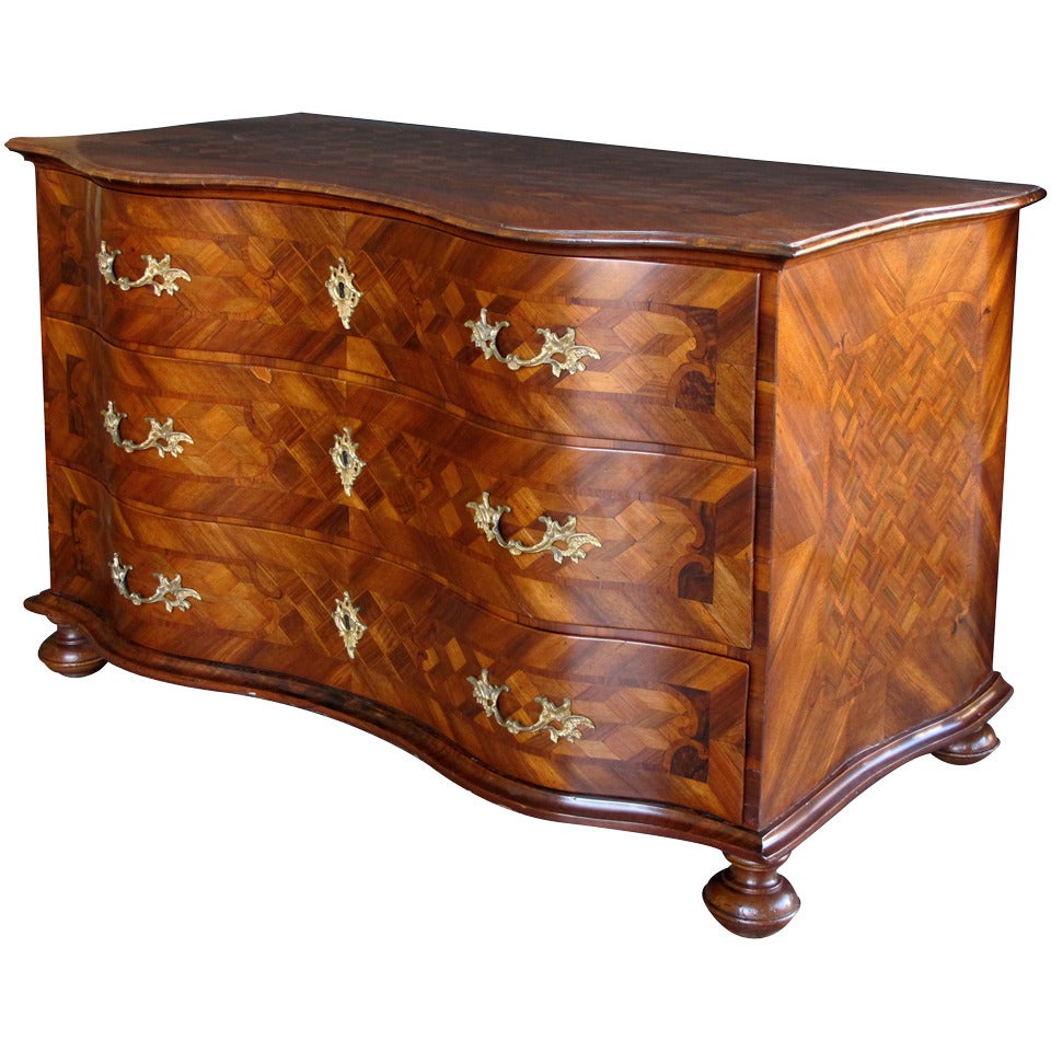  Good Quality German Baroque Serpentine-Form Walnut Parquetry 3-Drawer Chest