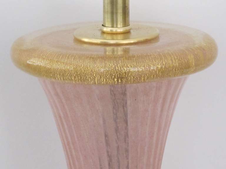 Mid-20th Century A Subtle Pair of Murano Mid-Century Teardrop Form Pink Ribbed Gold Aventurine Lamps