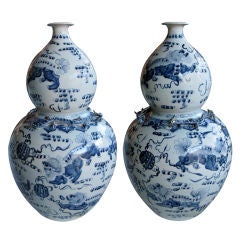 Antique A Large-Scaled Pair of Chinese Blue&White Double-Gourd Vases