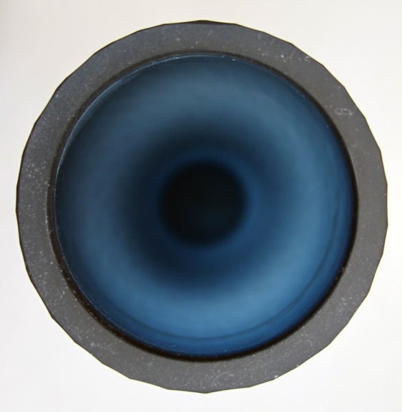 An Elegantly Shaped Pair of Swedish Midnight-Blue Vases 2