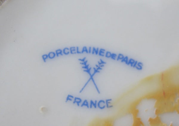 Elegant Pr of French Paris Porcelain Baluster-Form Covered Jars 3