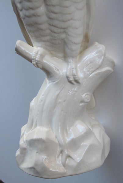 A Striking Pair of English Minton Porcelain Cockatoo Figurines 3