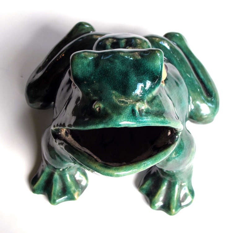 A Large and Rare Chinese Qing Dynasty Emerald-Green Glazed Ceramic ...