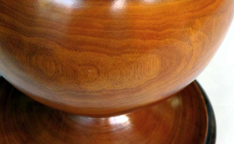 Large-Scaled and Richly-Patinated English Treenware Lidded Pot In Excellent Condition In San Francisco, CA